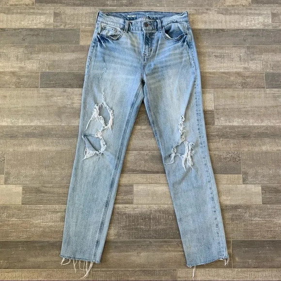 Old Navy Jeans Distressed Boyfriend Straight Leg Light Wash Size 4 Tall - Picture 3 of 10